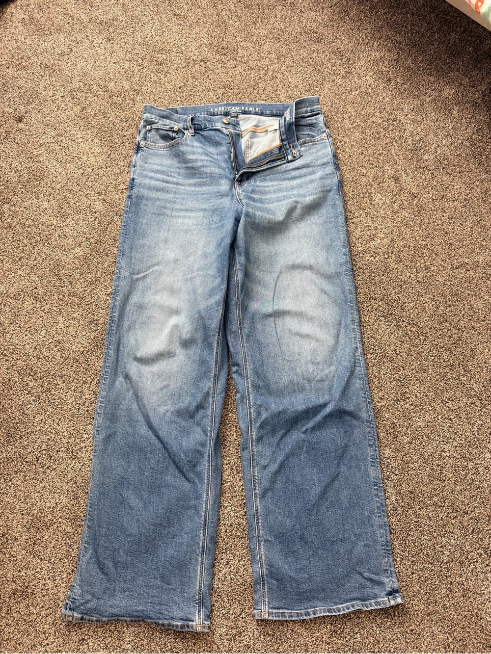 American Eagle Outfitters Light Wash Wide Leg Jeans